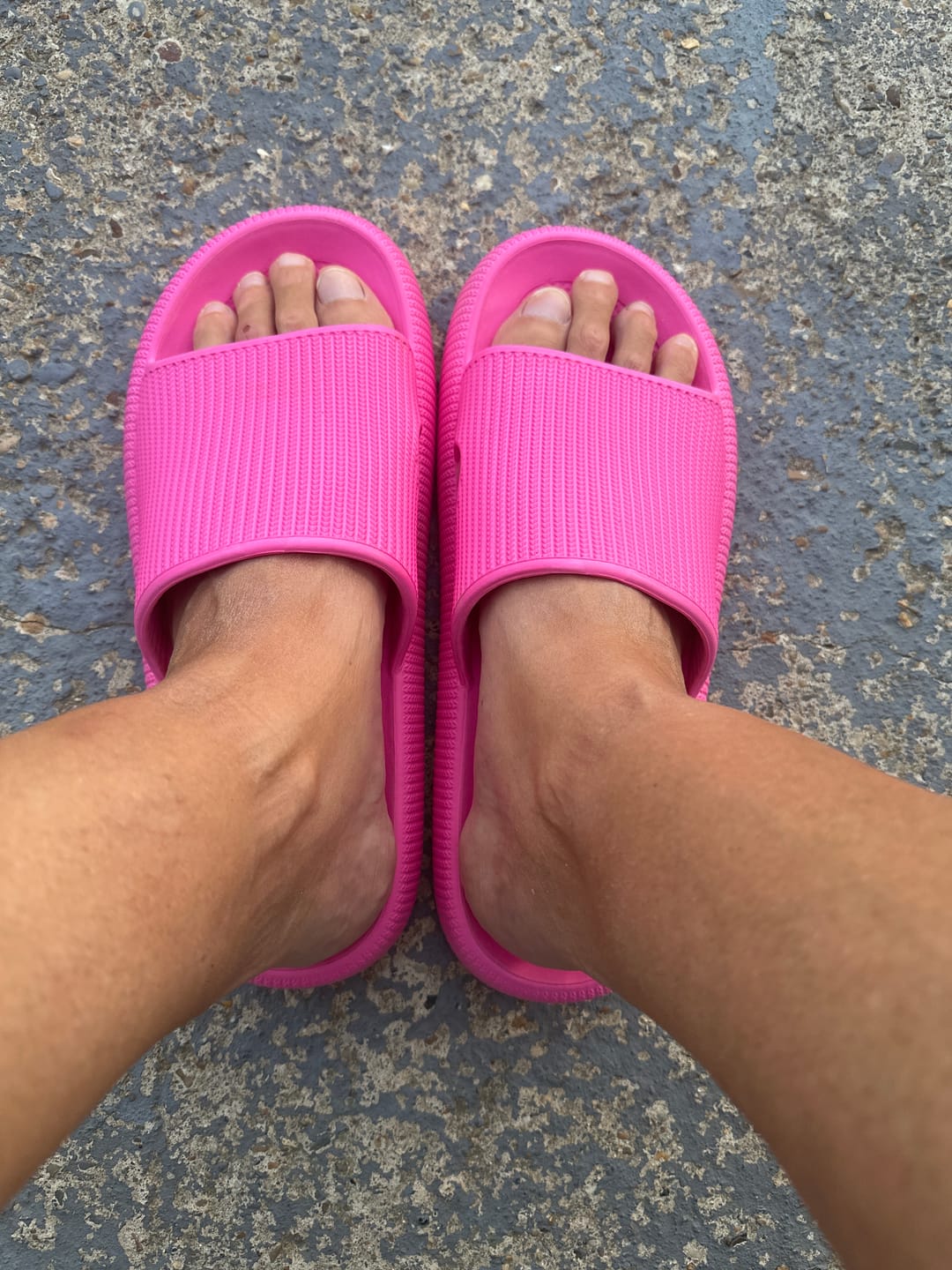 Customer photo review of HappyFlops Original Drop 002