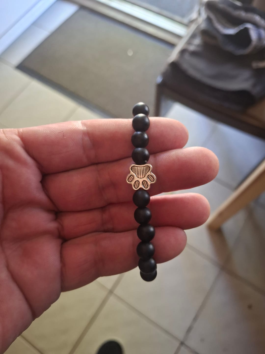 Customer photo review of Kutyákért Karkötő