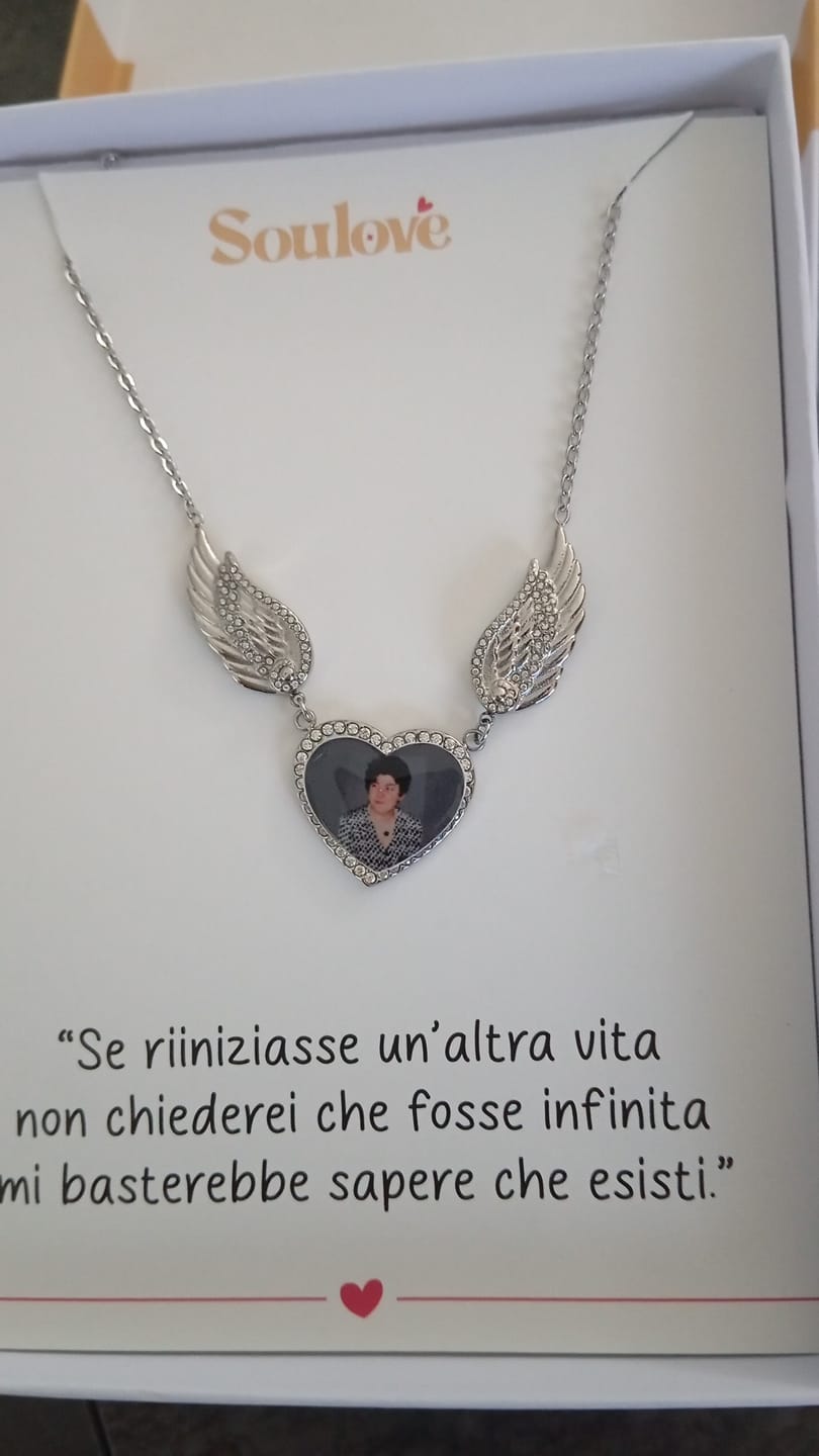 Customer photo review of Collana Angelo con Foto e Incisione ✦ Collana Eternal