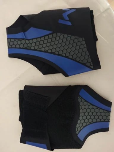 Customer photo review of Restora Plantar Fasciitis Relief Wrap