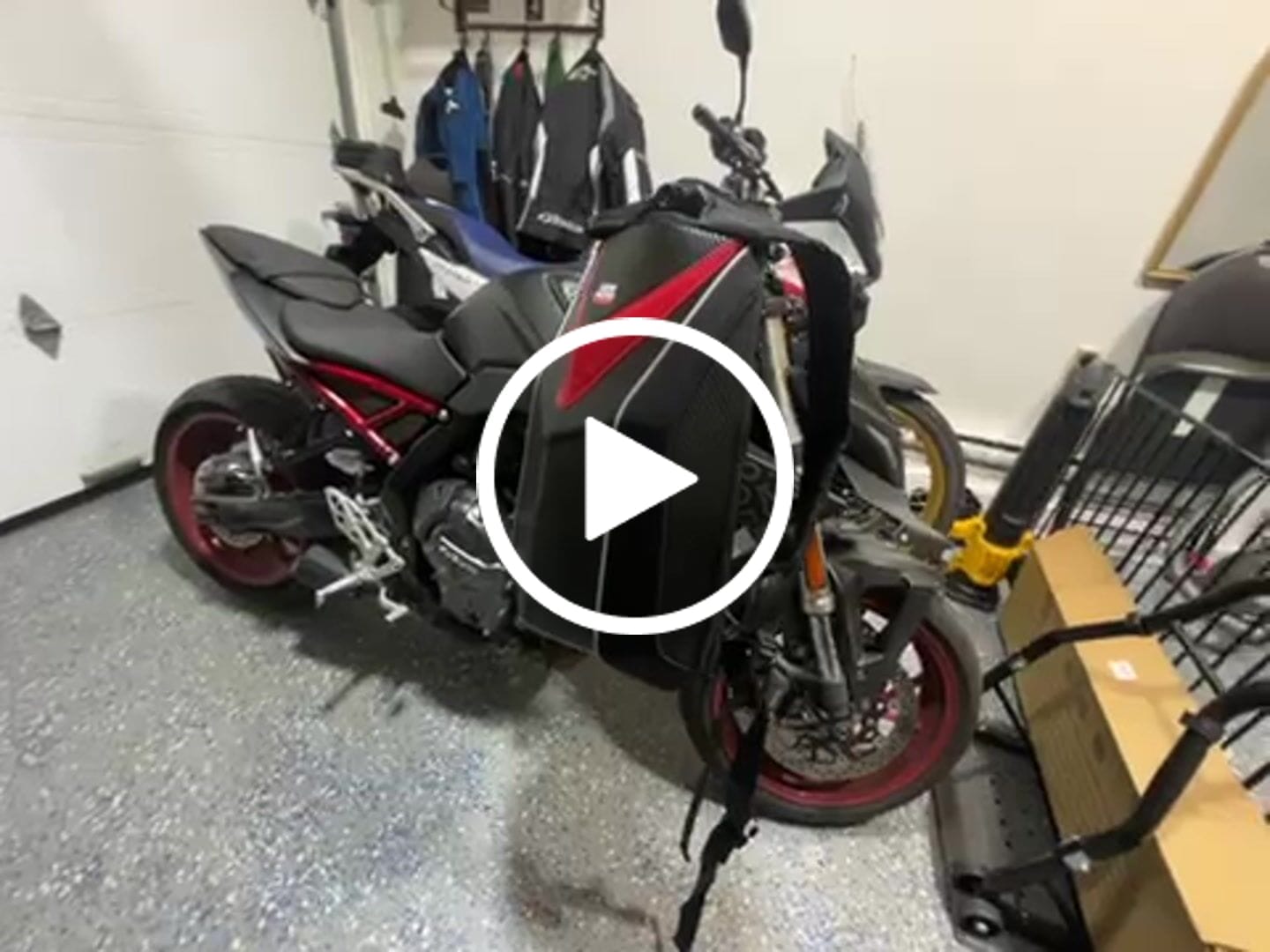 Customer video review of 20L Motorcycle Hardshell Expandable Backpack