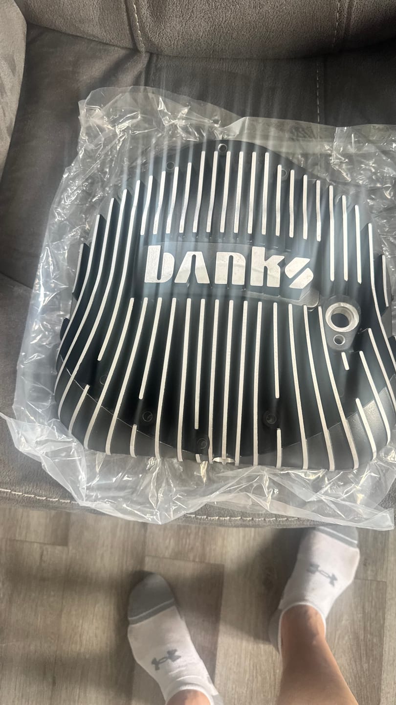 Customer photo review of 2001-2019 Duramax & 2001-2018 Cummins Ram-Air Differential Cover (19269)