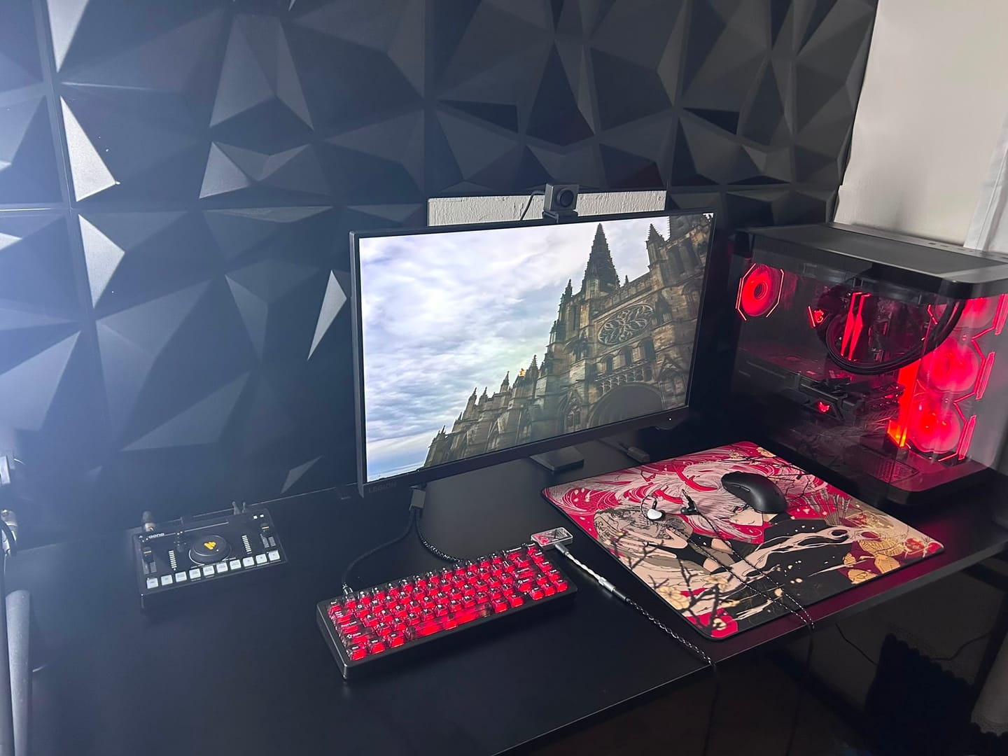 Customer photo review of AbyssGaming Crimson Remains Mousepad