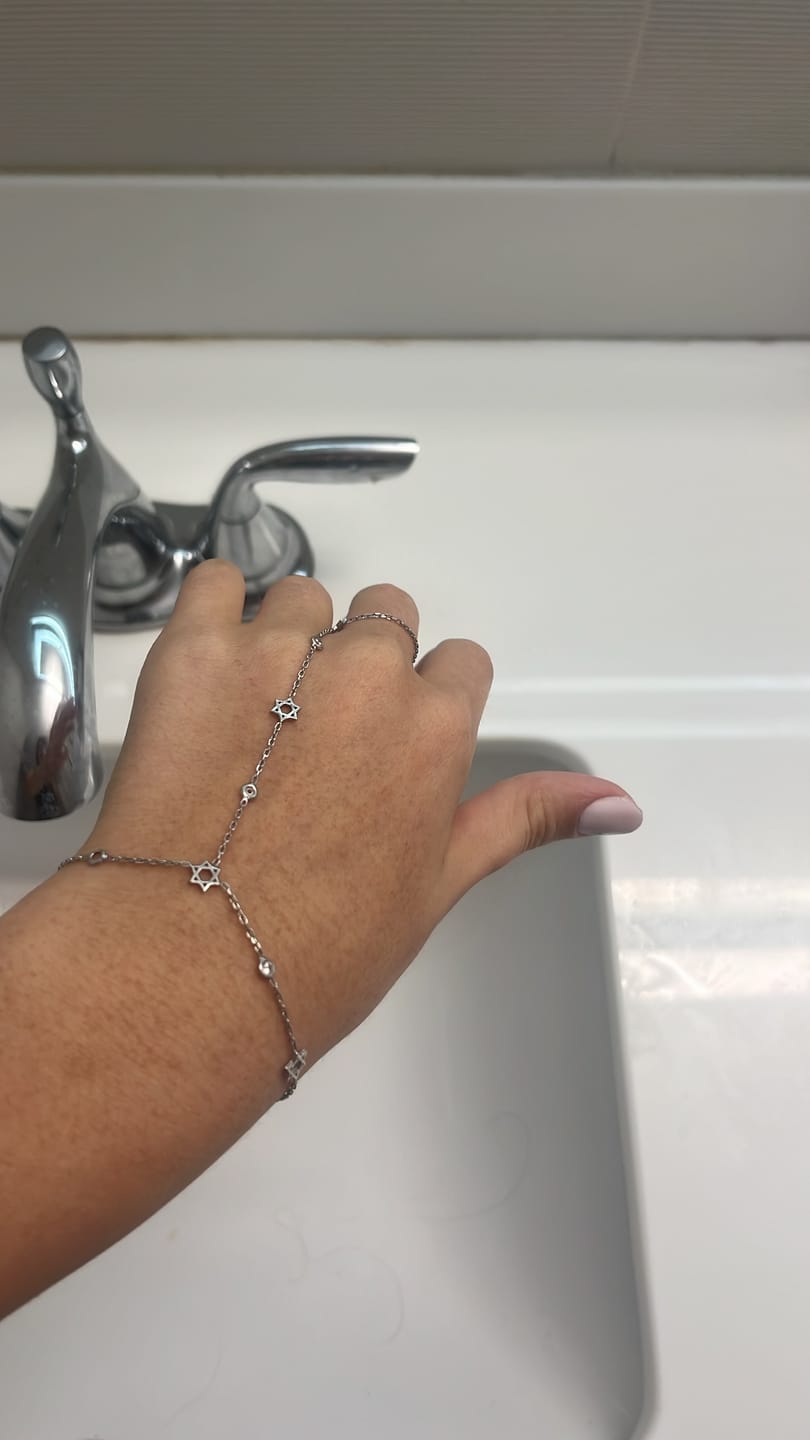 Customer photo review of Star of David Bezel Hand Chain