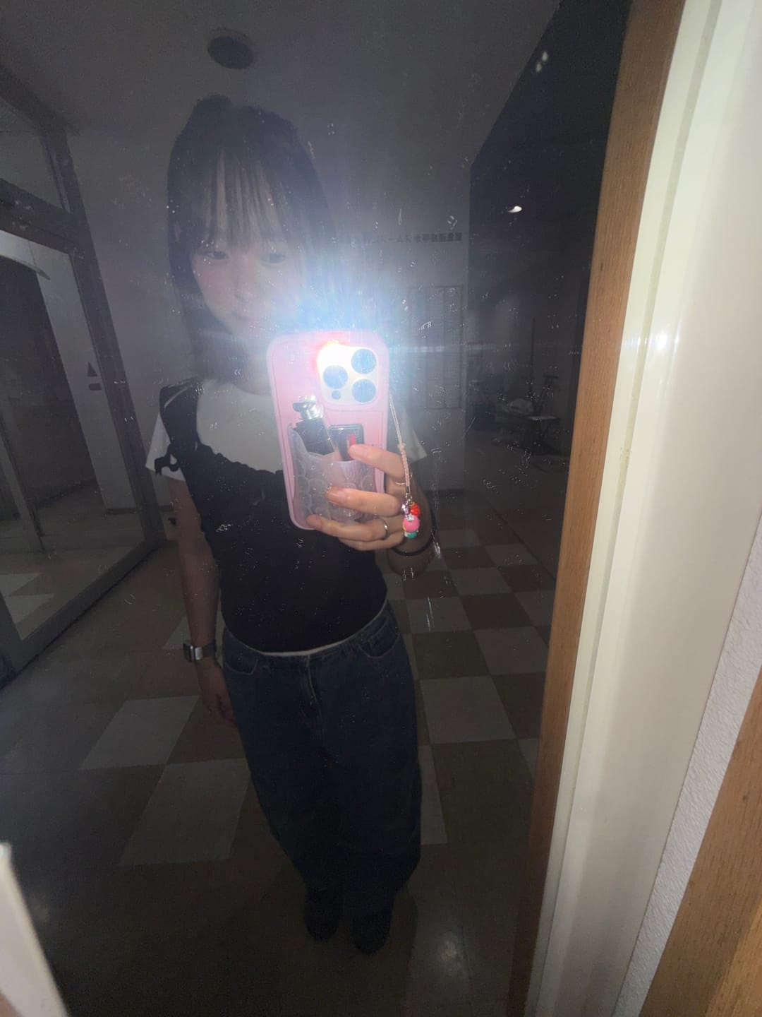 Customer photo review of Octo Pouch - iPhone 16