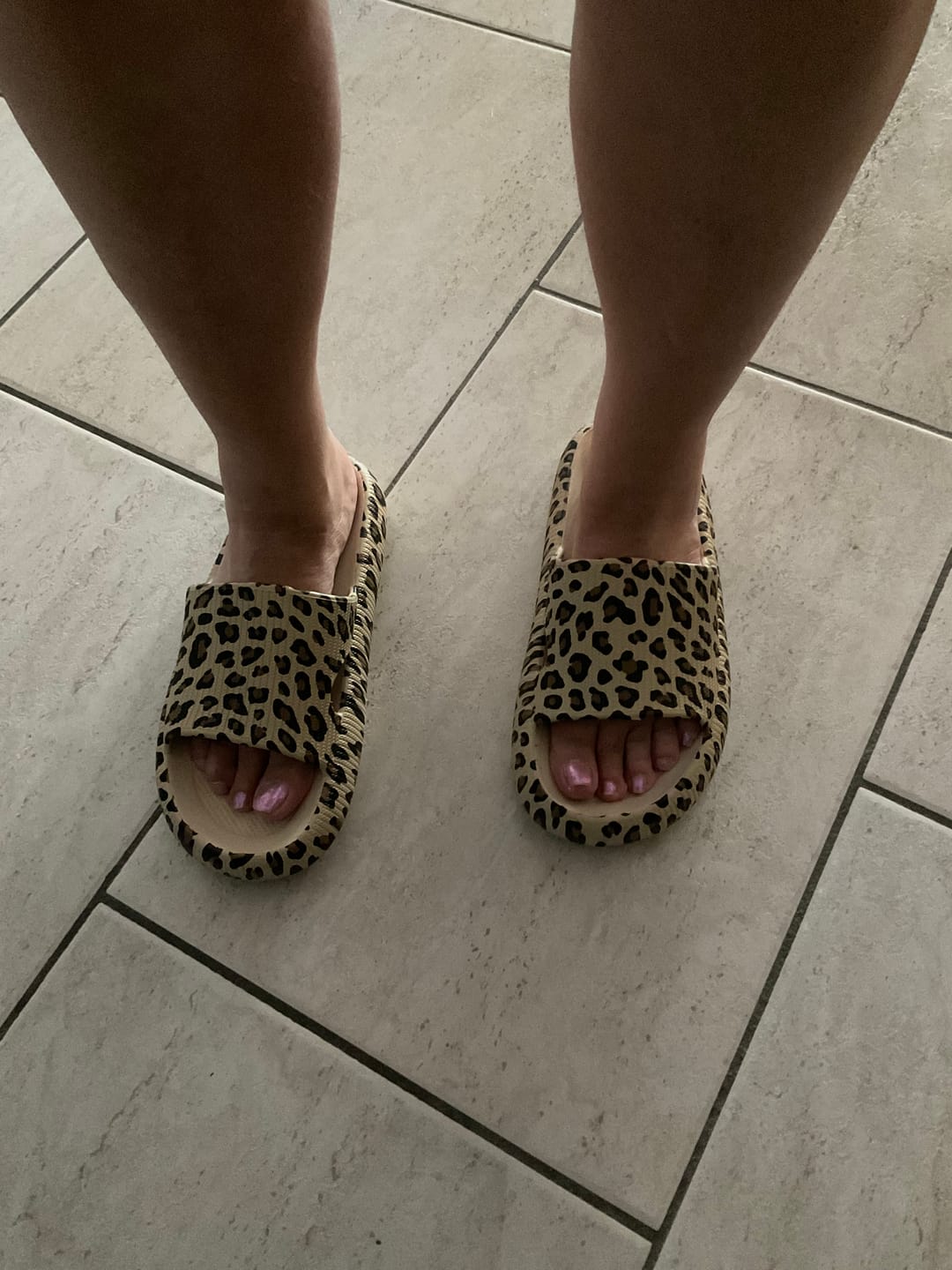 Customer photo review of HappyFlops Limited Editions