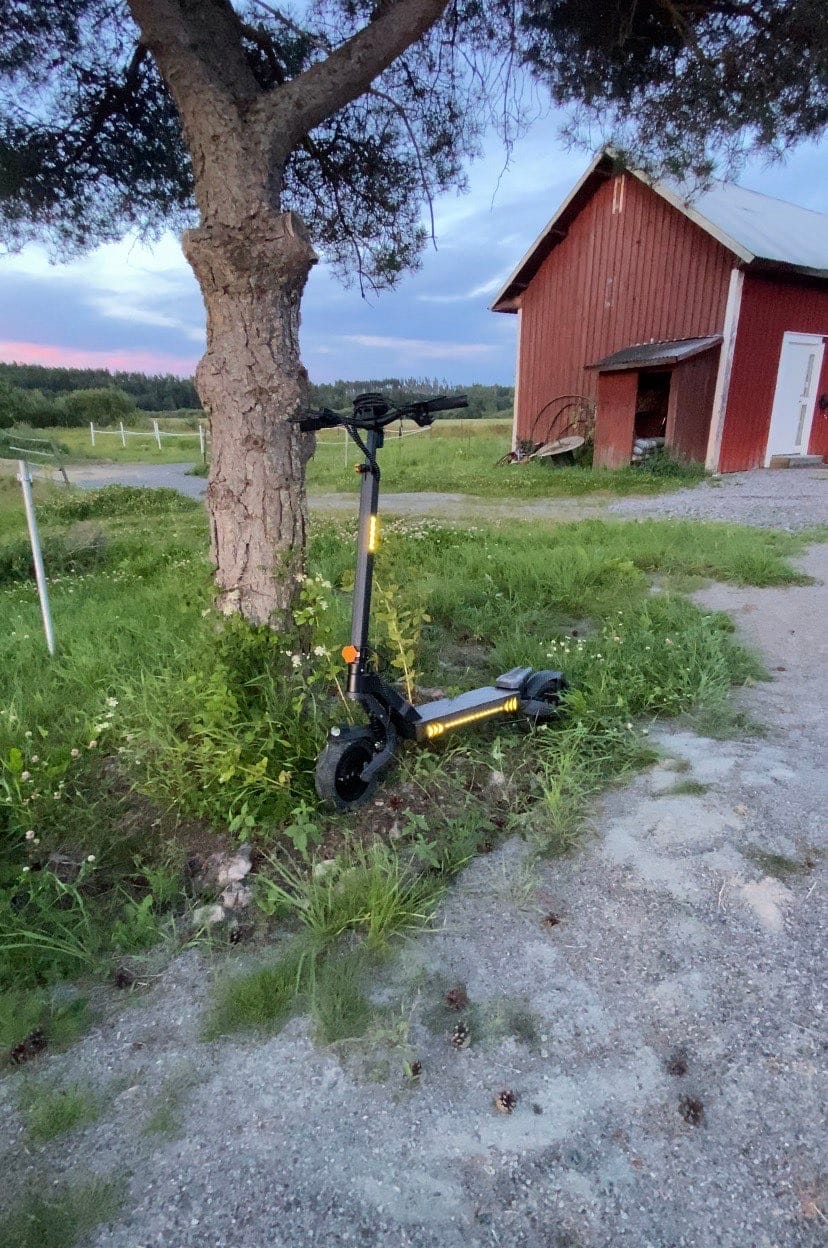 Customer photo review of Ausom L2 Dual Motor Electric Scooter