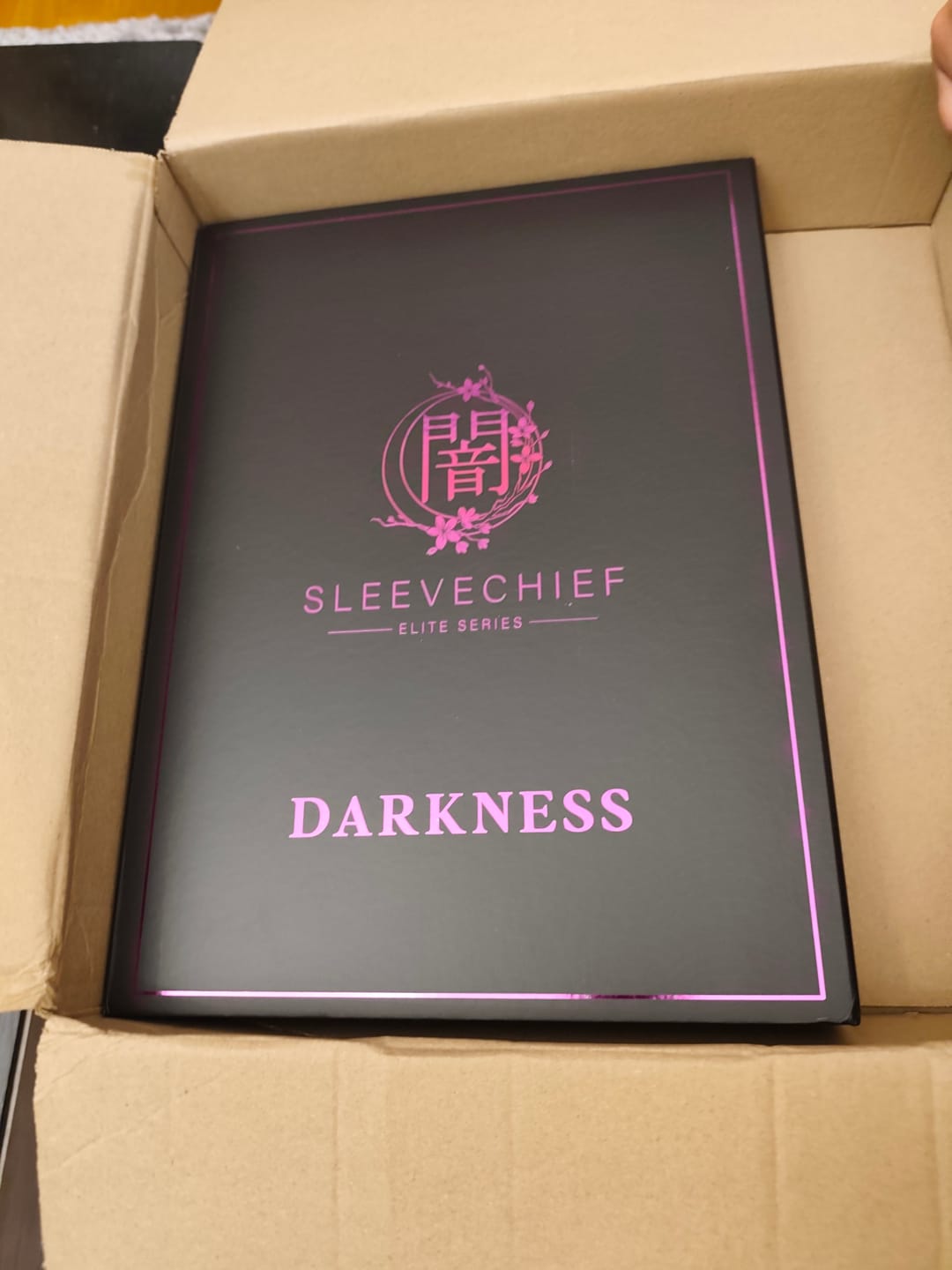Customer photo review of DARKNESS - 9-Pocket Trading Card Binder