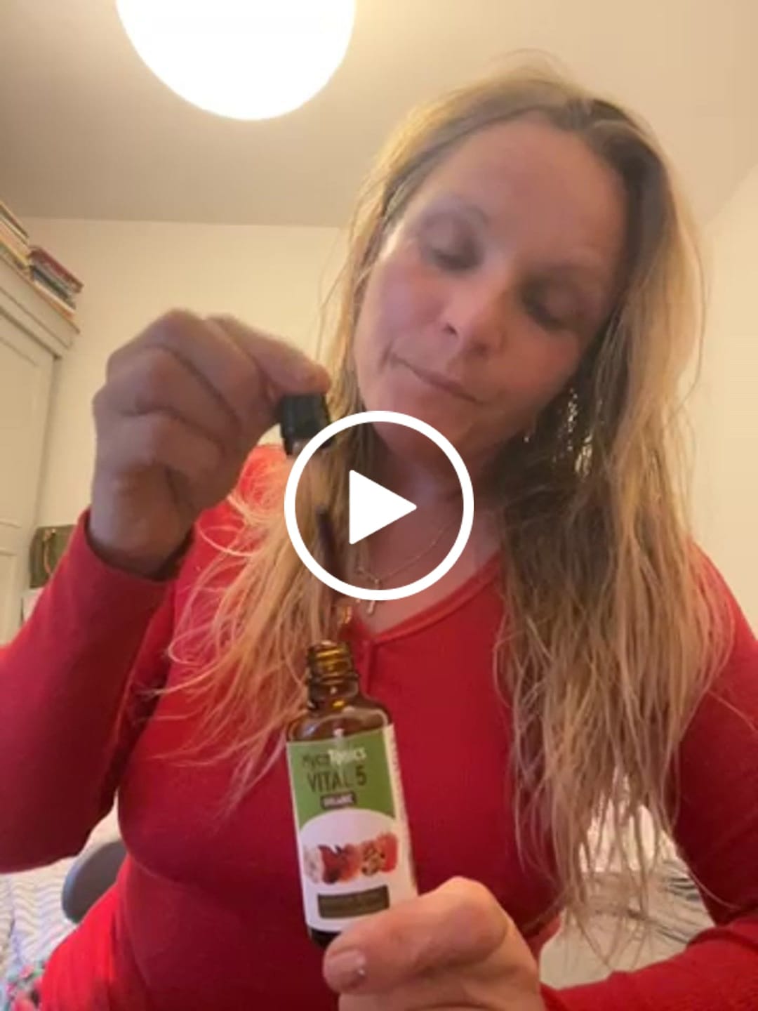 Customer video review of Organic Vital 5 Mushroom Blend Complex (50ml)