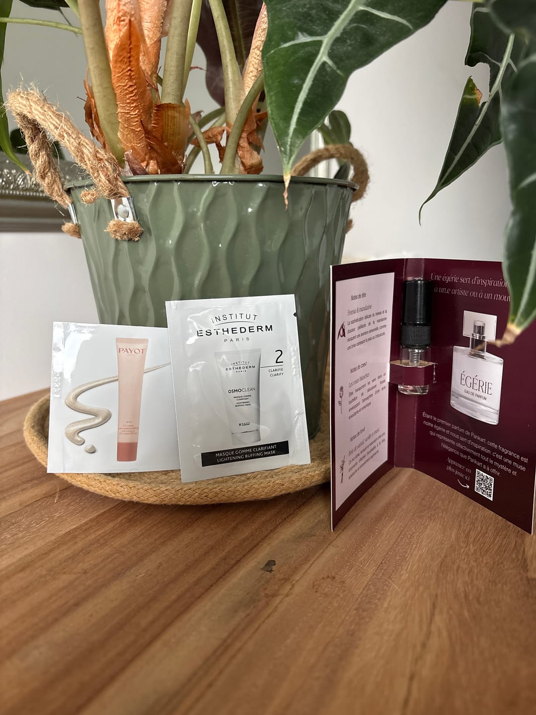 Customer photo review of L'Eau de parfum Égérie - 50 sprays format découverte