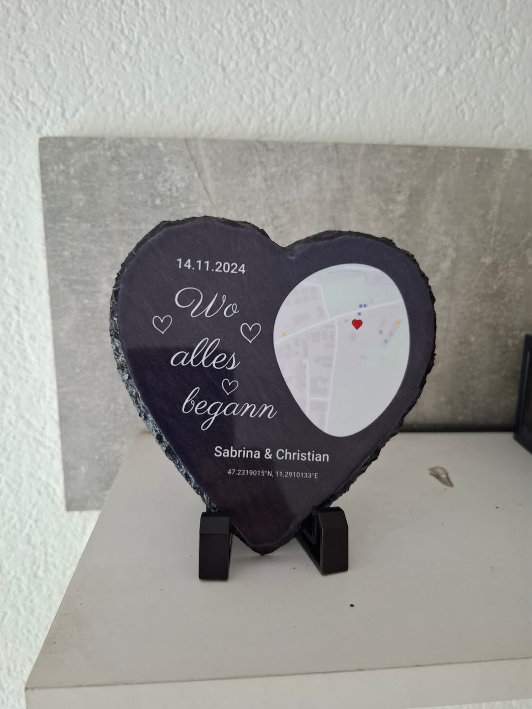 Customer photo review of Wo alles begann - Personalisiertes Schieferherz (15x15)