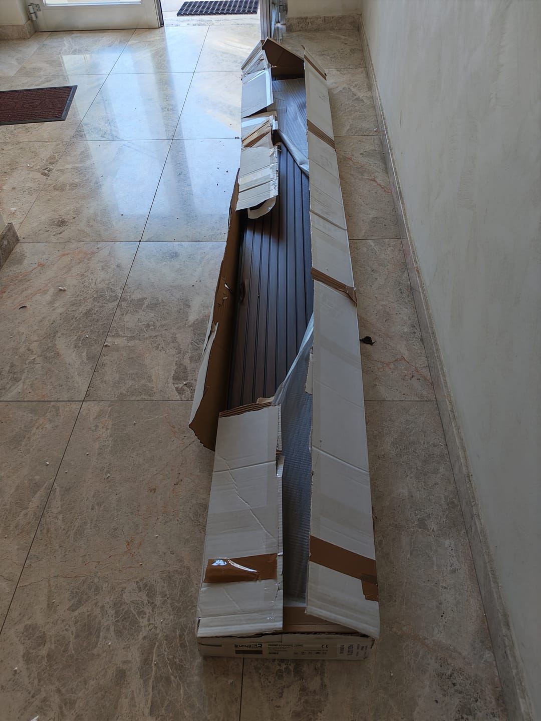 Customer photo review of PANNELLO DOGHE PVC LEGNO H.280 L.30 SP.1 CM