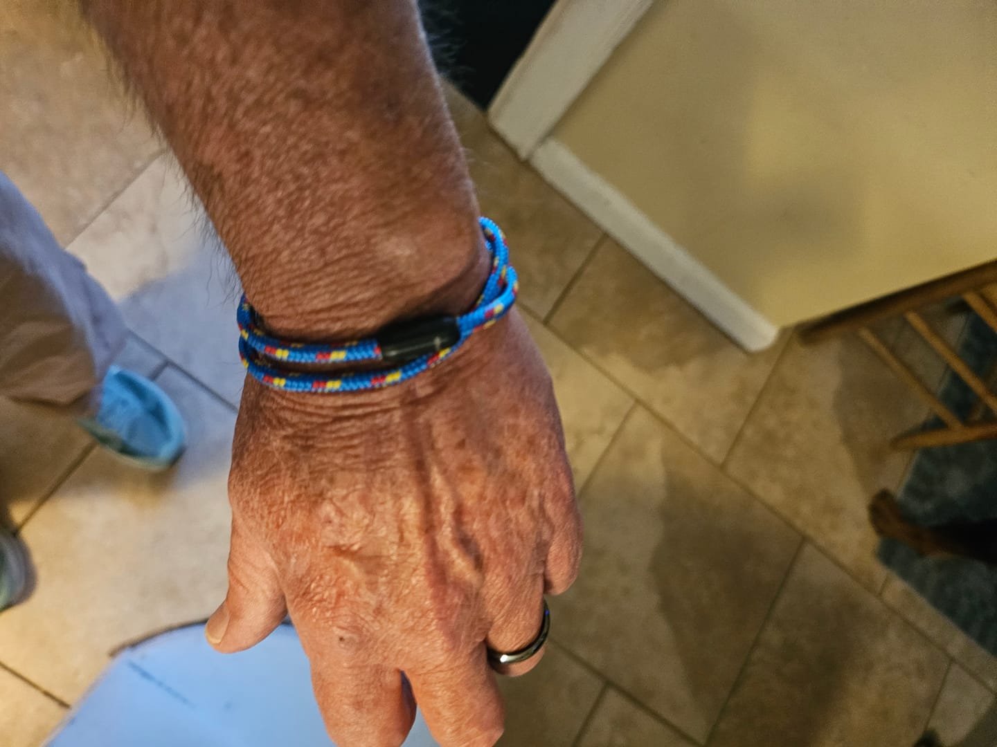 Customer photo review of Paracord Bracelet Magnetic Multicolor