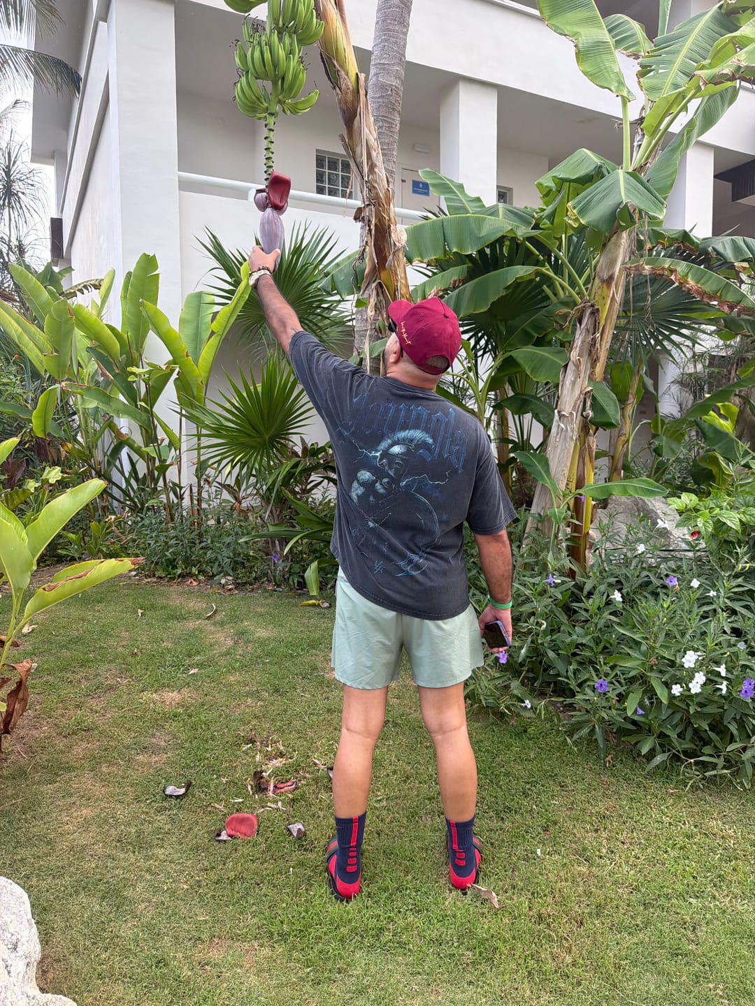 Customer photo review of 4135 - YLA x Axel - Spartan Tees