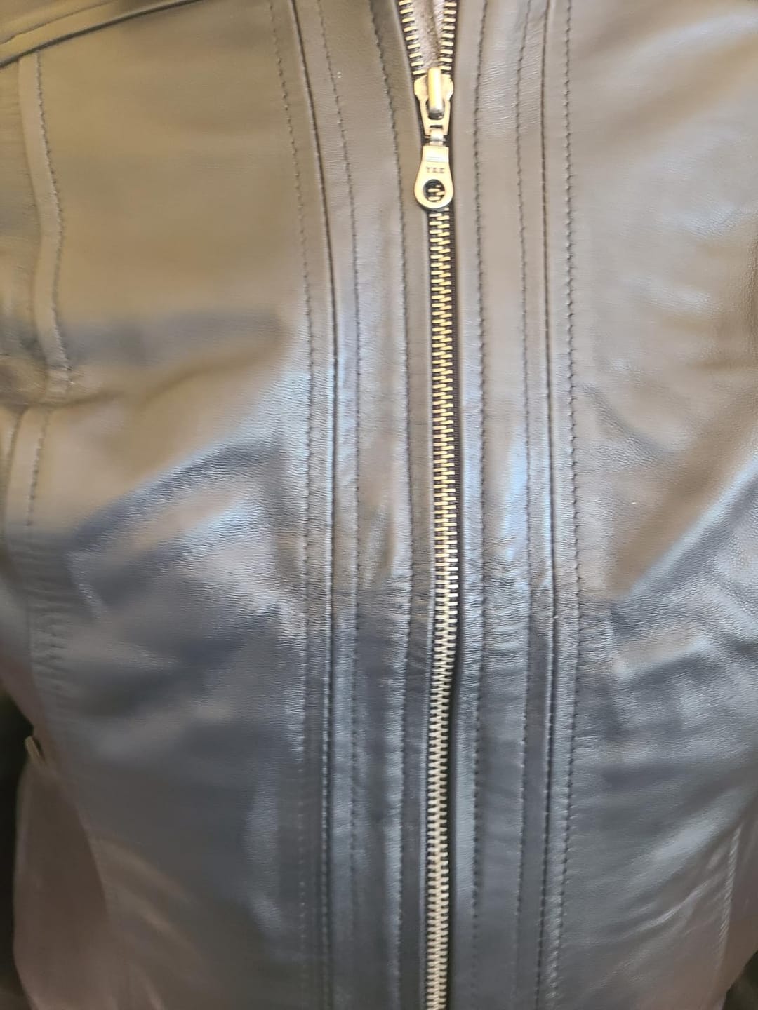Customer photo review of Marsha Women's Shirt-Collar Black Leather Car Coat