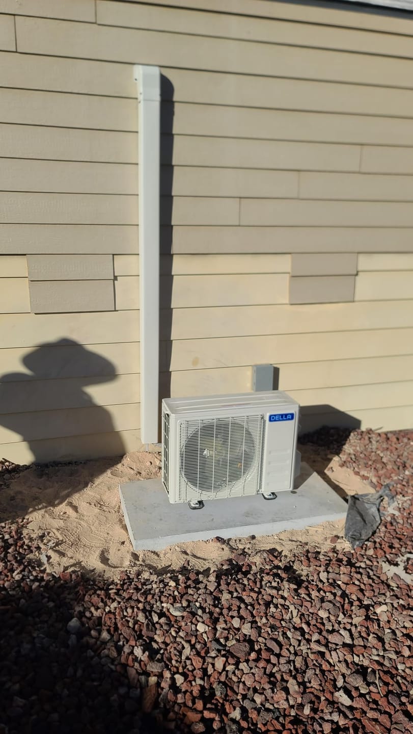 Customer photo review of DELLA Optima Pro CloudAir Series 12000 BTU 25 SEER2 Ultra Hyper Heat Mini Split AC - Up to 550 Sq.Ft.