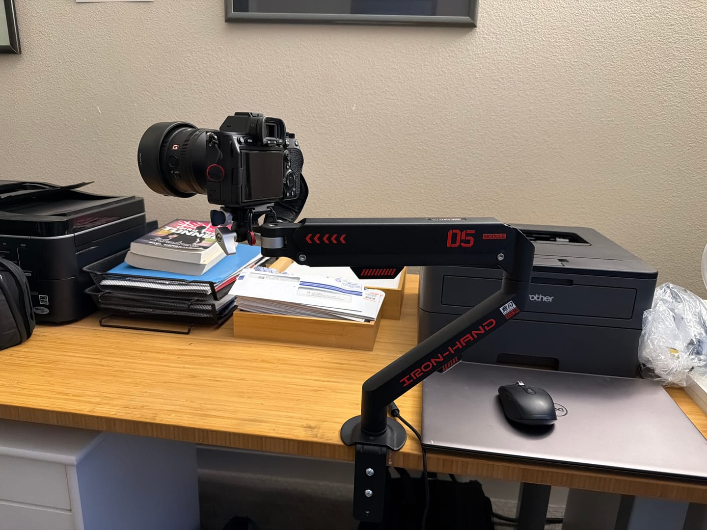 Customer photo review of Overhead Camera Mount with Hydraulic Arm for Desk Setup & Filming