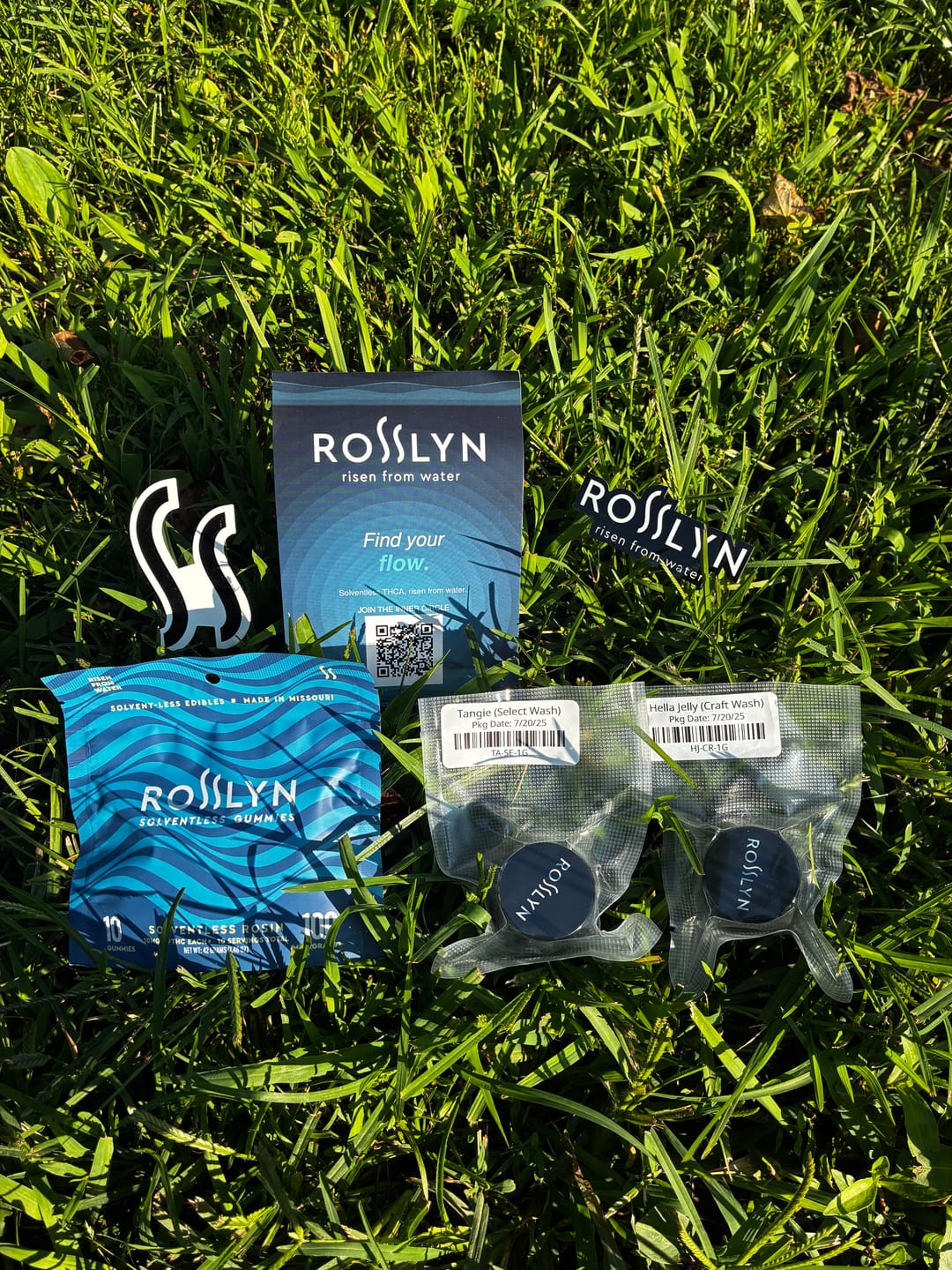Customer photo review of Solventless Live Rosin Gummies