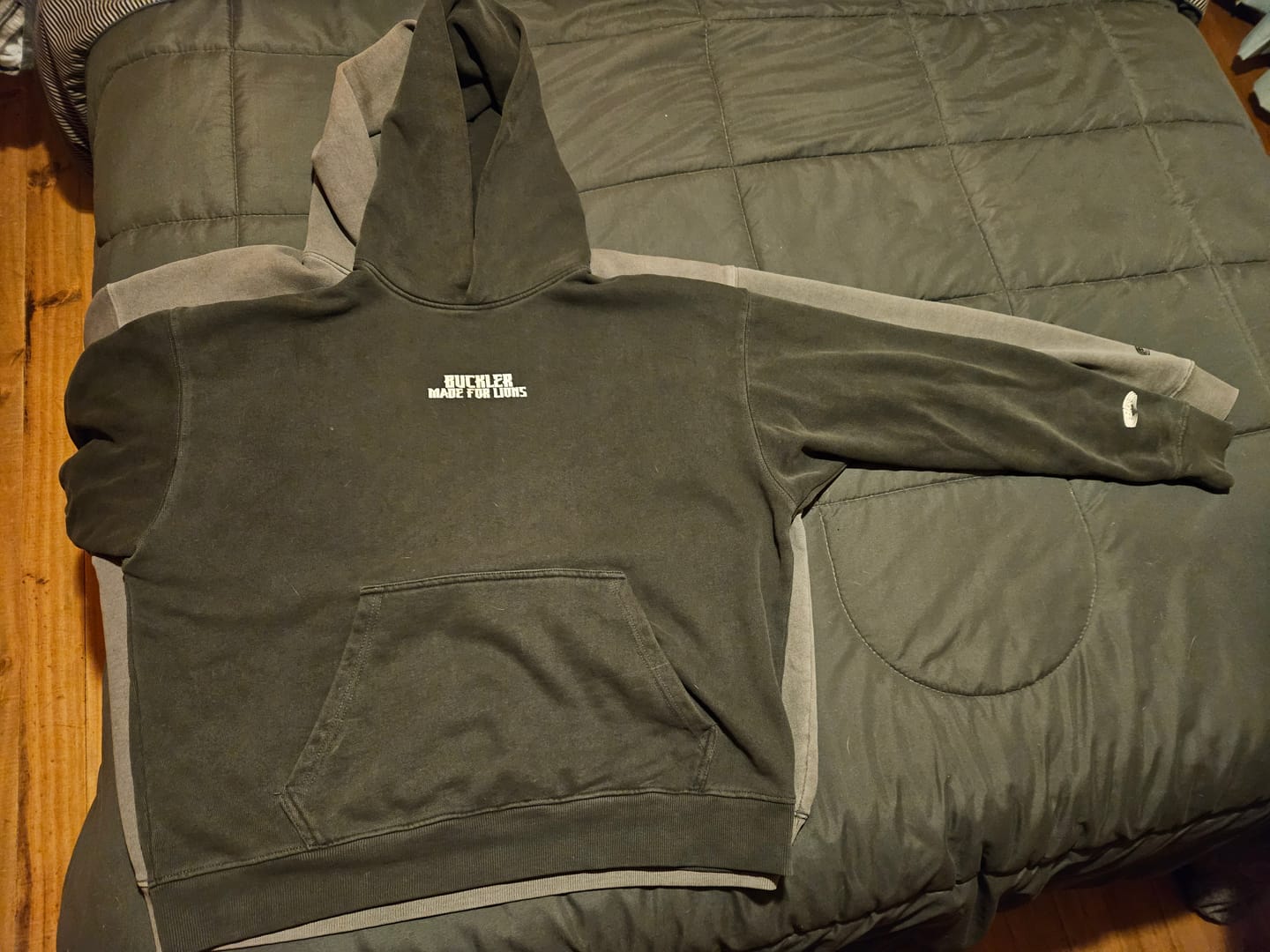 Customer photo review of NEW ERA HOODIE