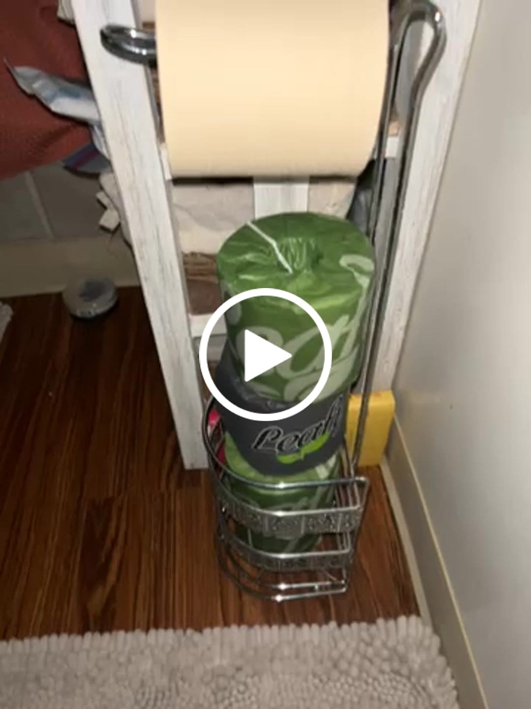 Customer video review of Leafy EarthCloud Bamboo - 24 roll 2 ply