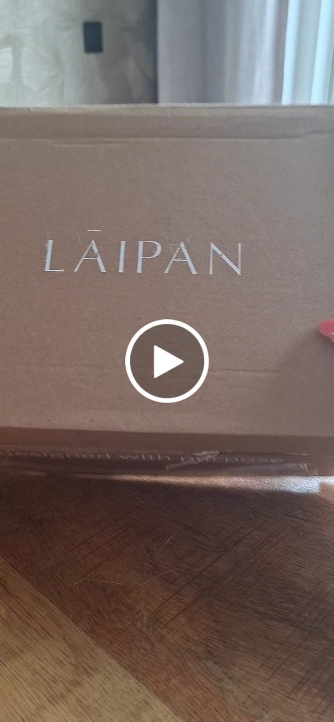 Customer video review of Laipan - The Roomiest Crossbody bag
