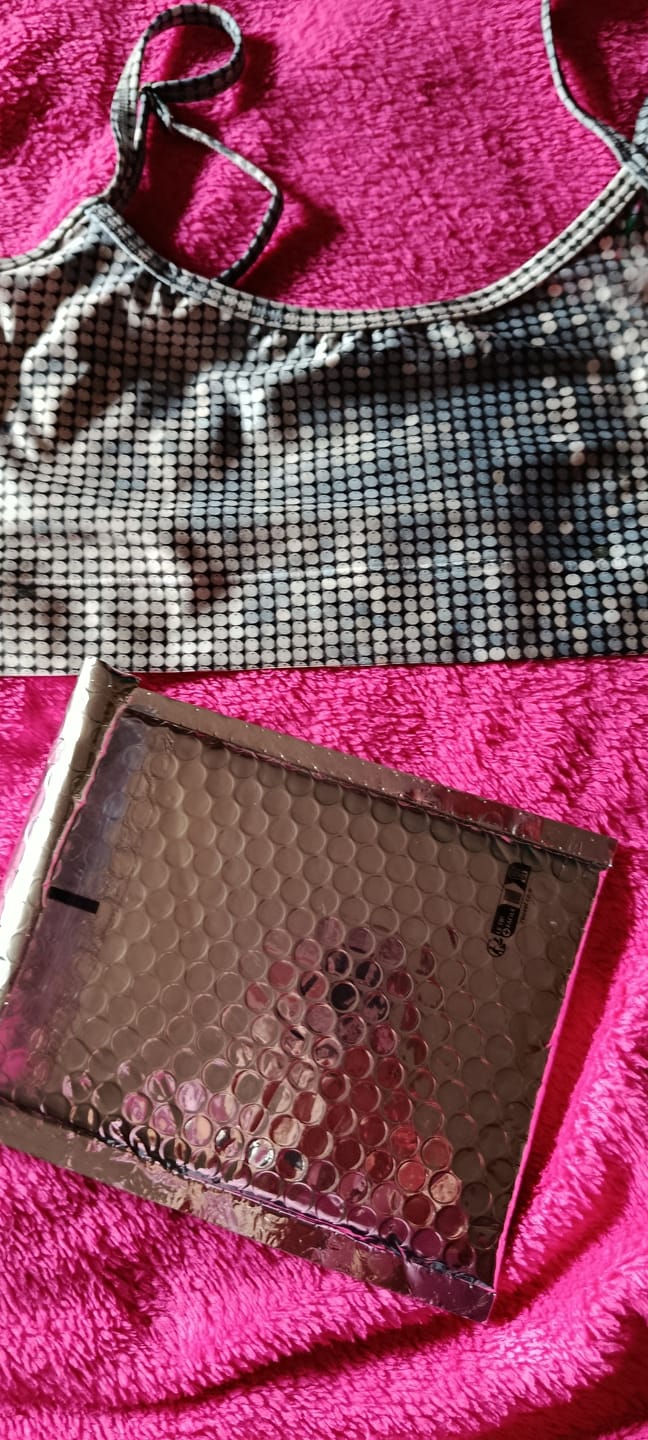 Customer photo review of Brassière Bretelles Droites Vinyle
