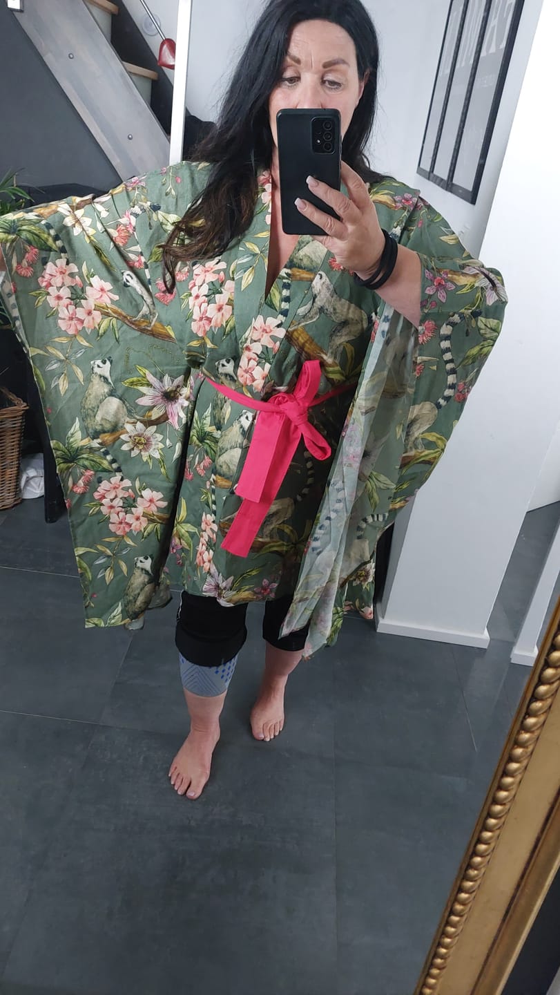 Customer photo review of CUTE STUFF Kimono Jungle