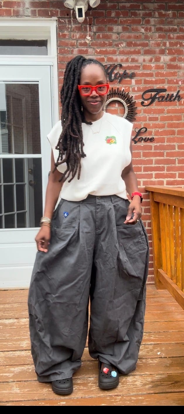 Customer photo review of Aelfric Eden Pleated Pocket Baggy Barrel Pants