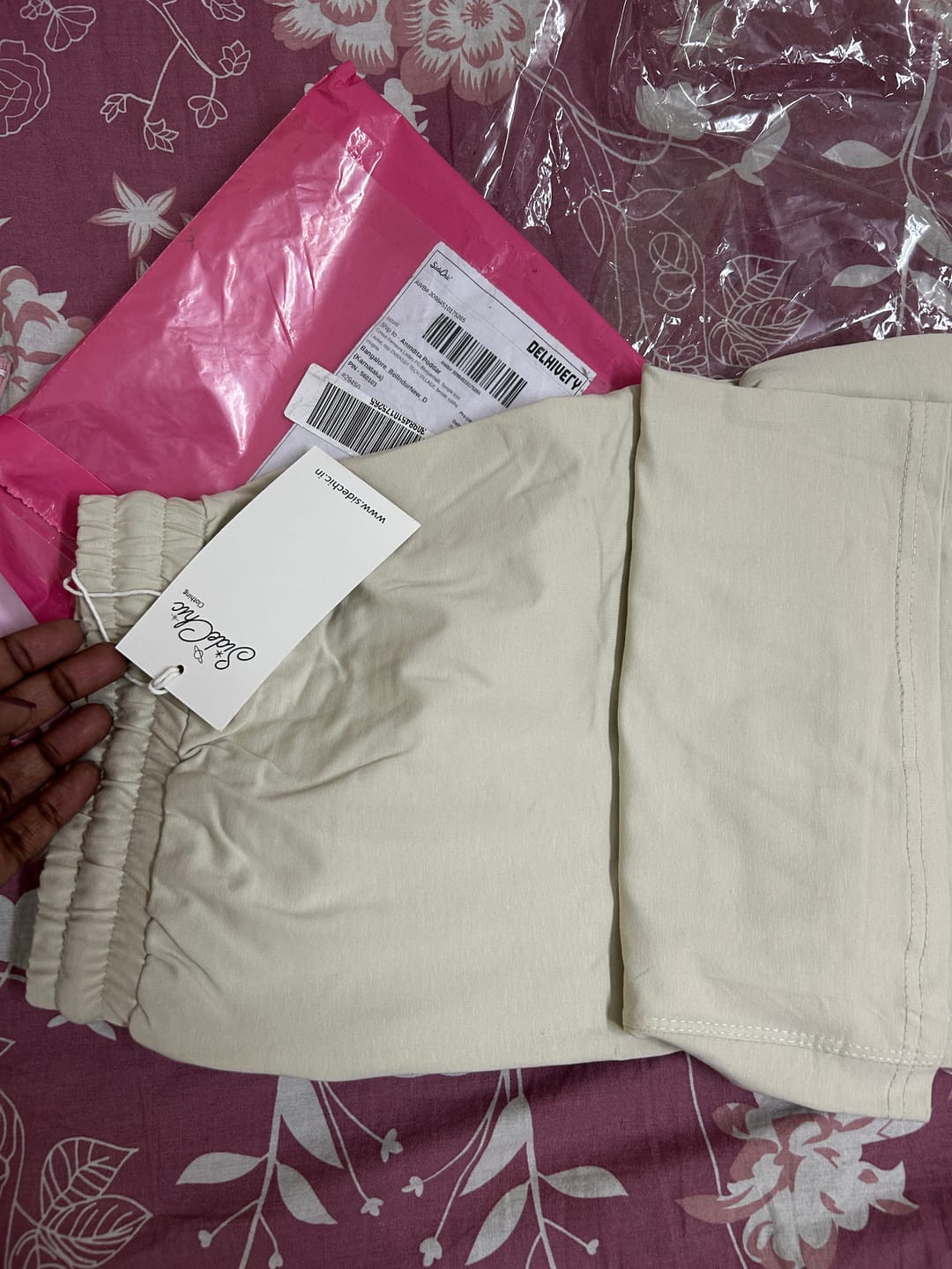 Customer photo review of STRAIGHTFIT COTTON LOWER-BLACK