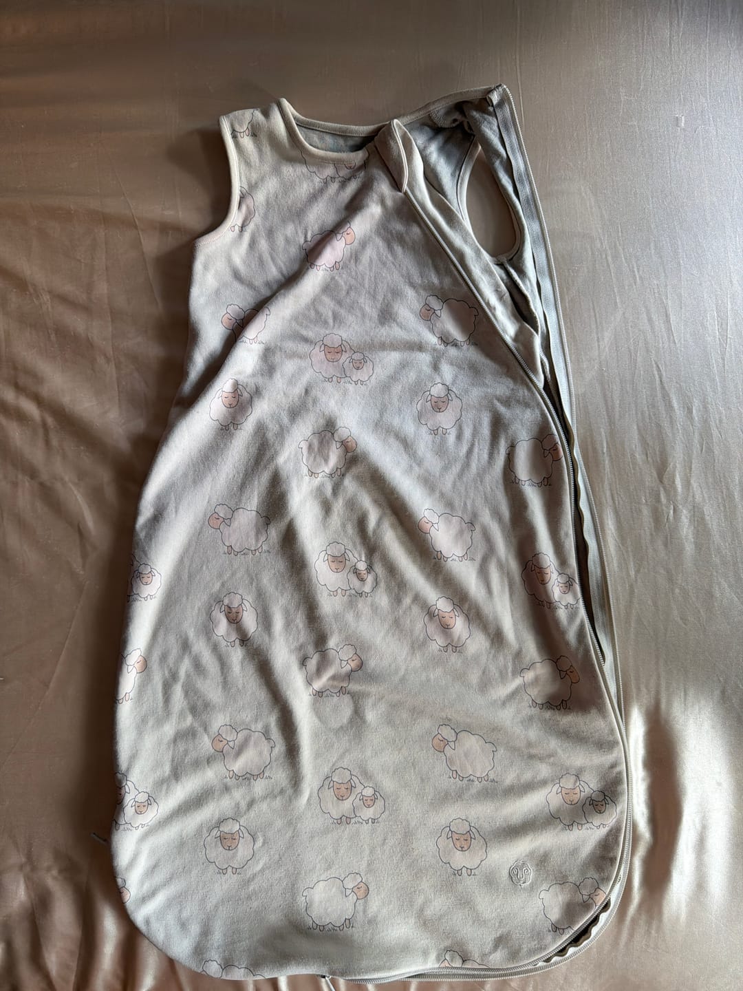 Customer photo review of 4 Season® Classic Baby Sleeping Bag, Merino Wool & Organic Cotton, Sheep
