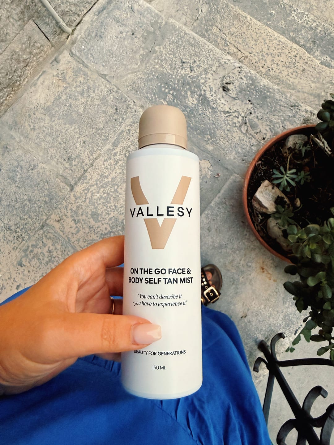 Customer photo review of On The Go Face & Body Self Tan Mist
