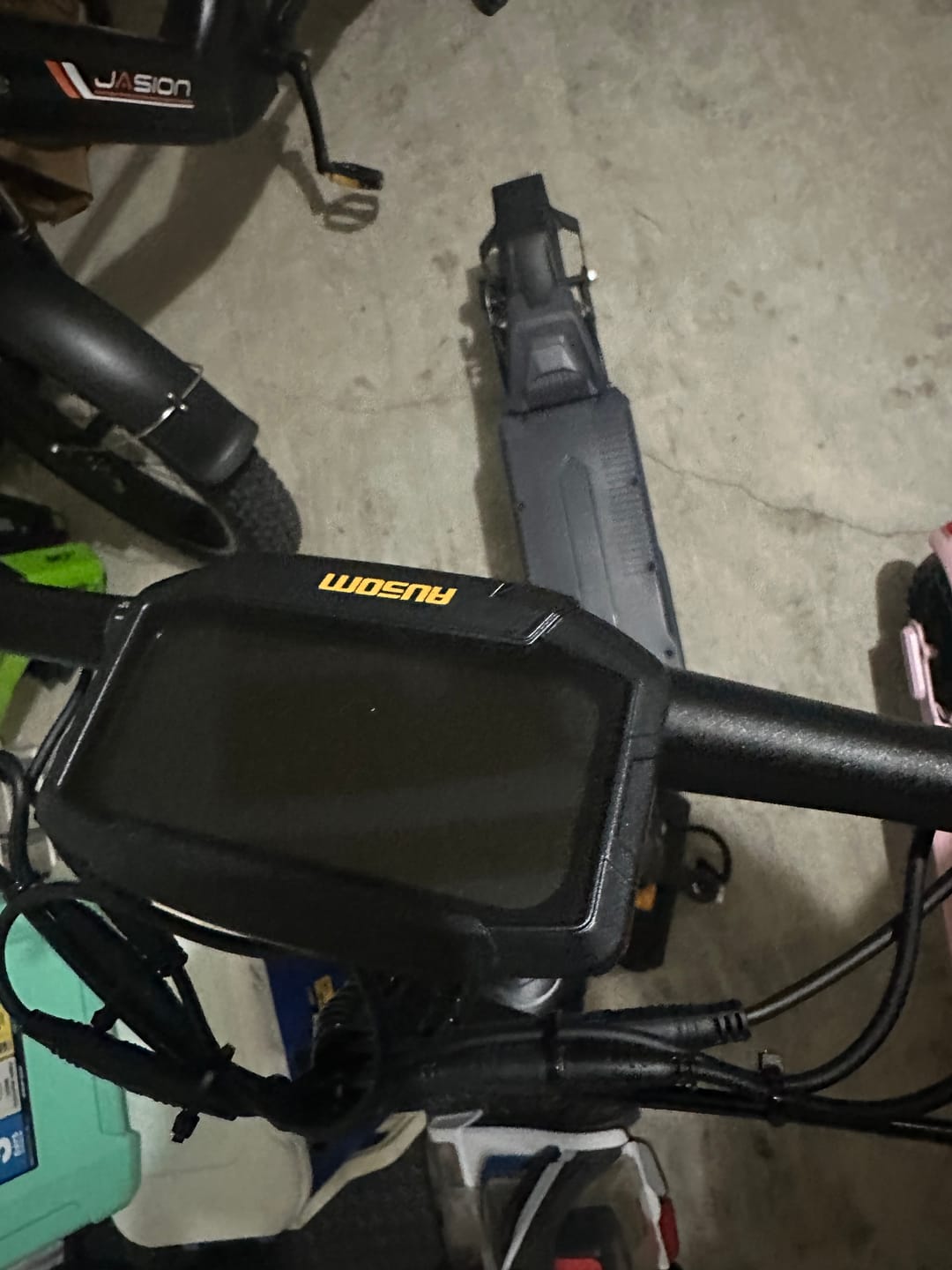 Customer photo review of Ausom K20 Pro (Laluz 2 Pro) Dual Motor E-Scooter
