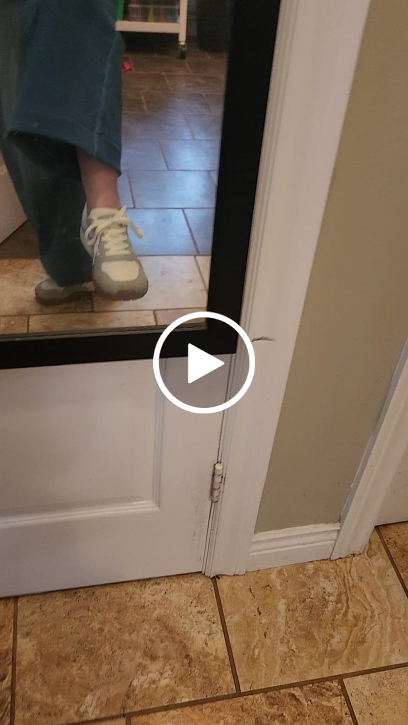 Customer video review of Hareball - Wide Toe Sneakers
