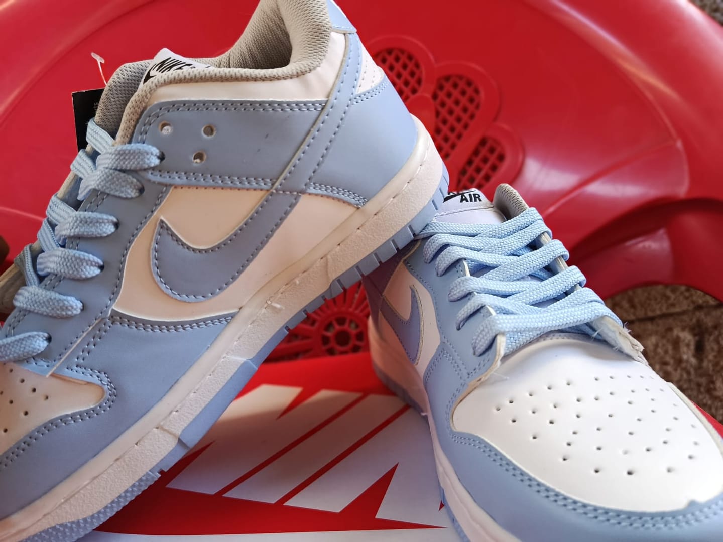 Customer photo review of Tenis Dunk Low Blanco Cielo