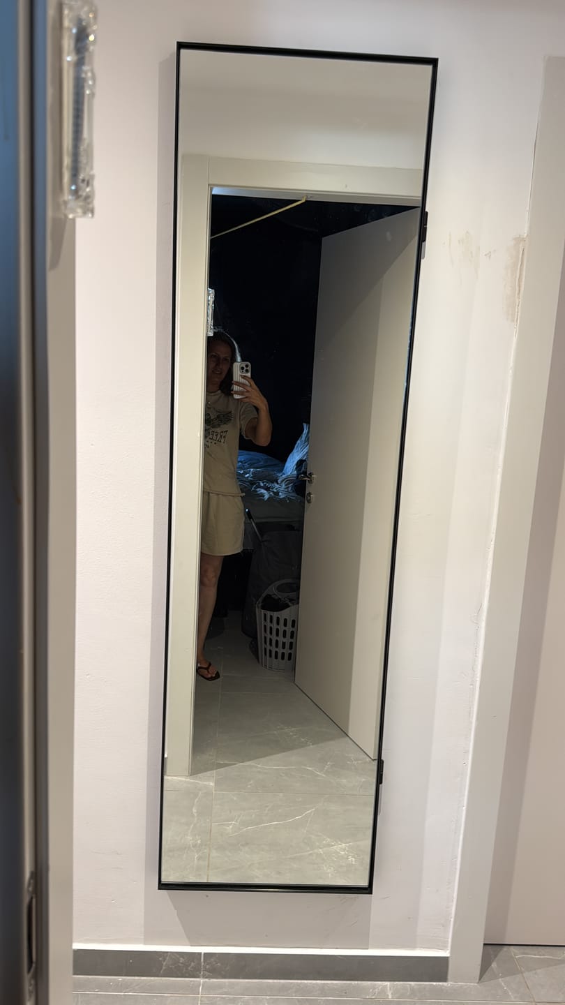Customer photo review of דלת מראה להסתרת ארון חשמל – מהדורה מיוחדת