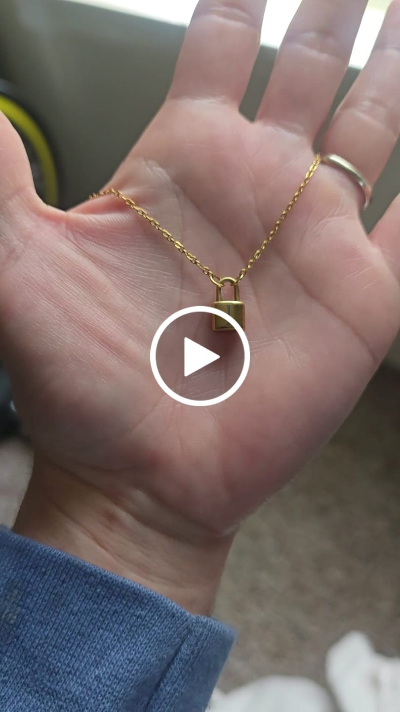 Customer video review of Ellie Initial Love Lock Necklace (Bundle)