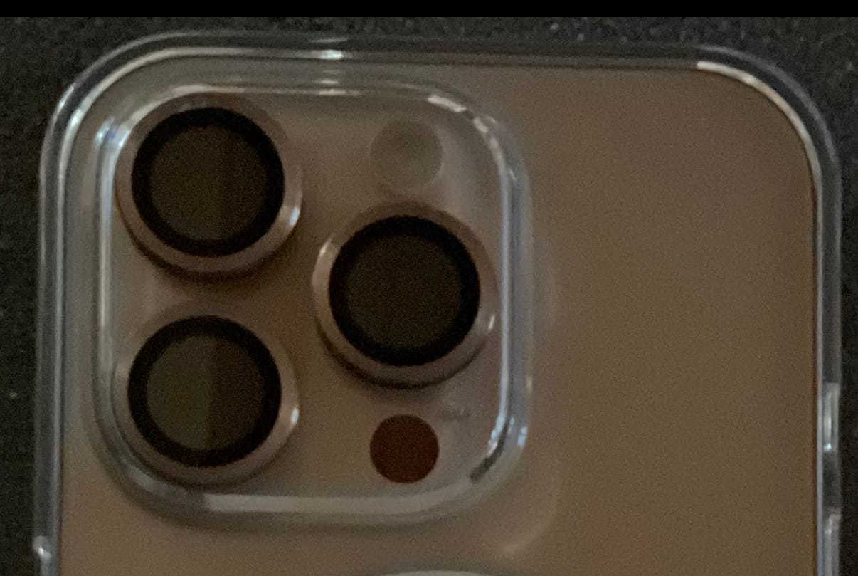 Customer photo review of arktis iPhone 16 Pro Lens Protector