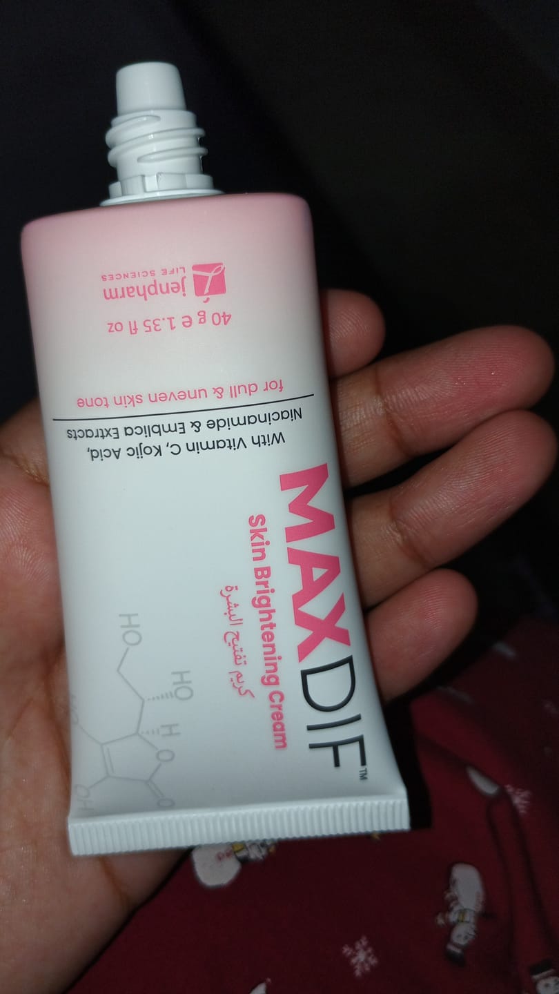 Customer photo review of Maxdif Brightening Cream