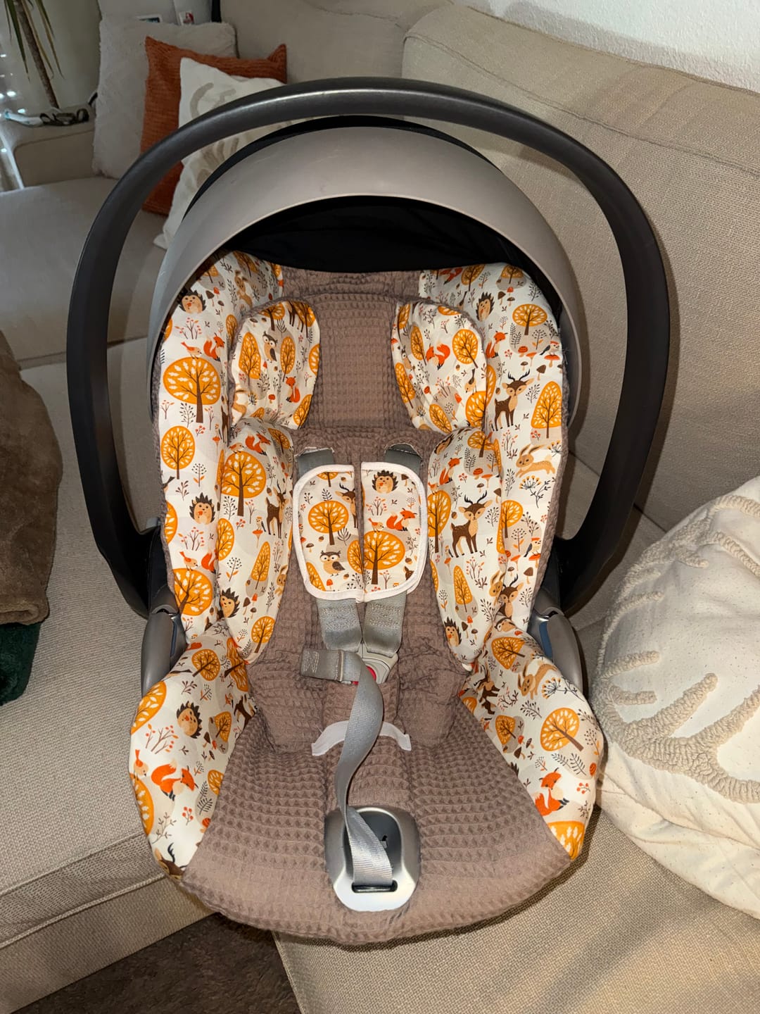 Customer photo review of Babyschalen Bezug Cybex cloud Z i-size Braun Waldtiere von Atelier MiaMia