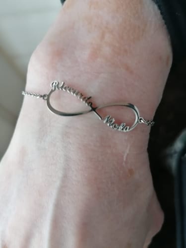Customer photo review of Pulsera Infinito - Personalizado