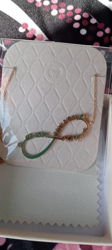 Customer photo review of Collar Infinito - Personalizado