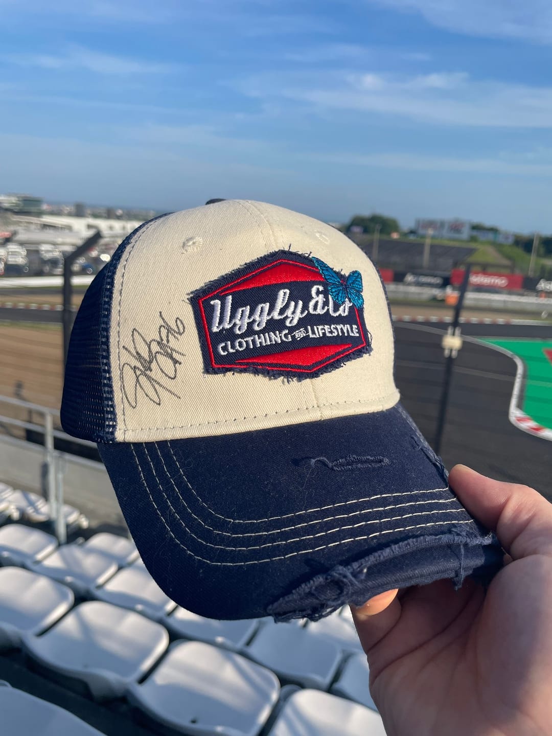 Customer photo review of Sylvain Guintoli x Diamond Charity Cap – 100% Donation