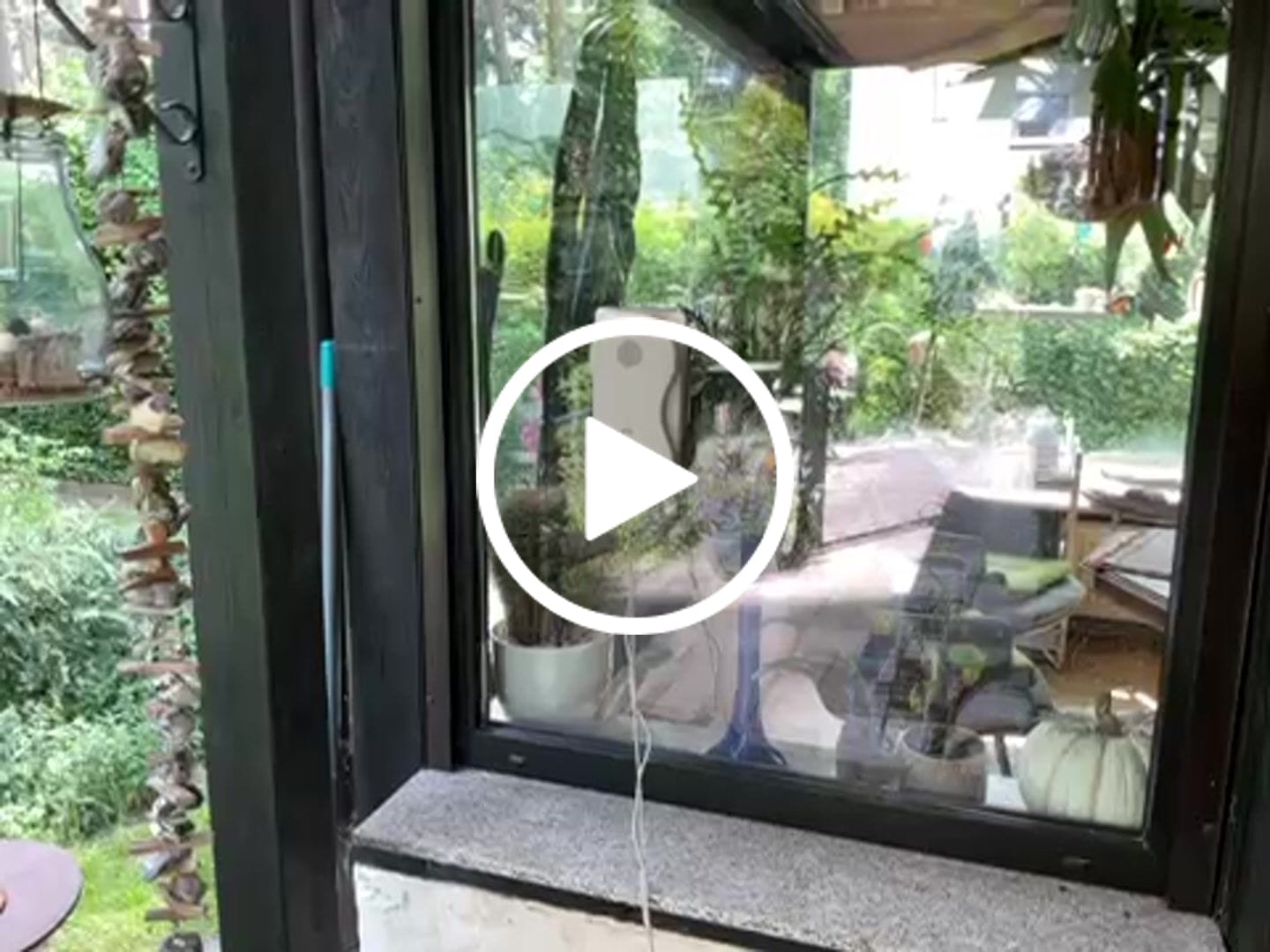 Customer video review of HUTT 10 Premium