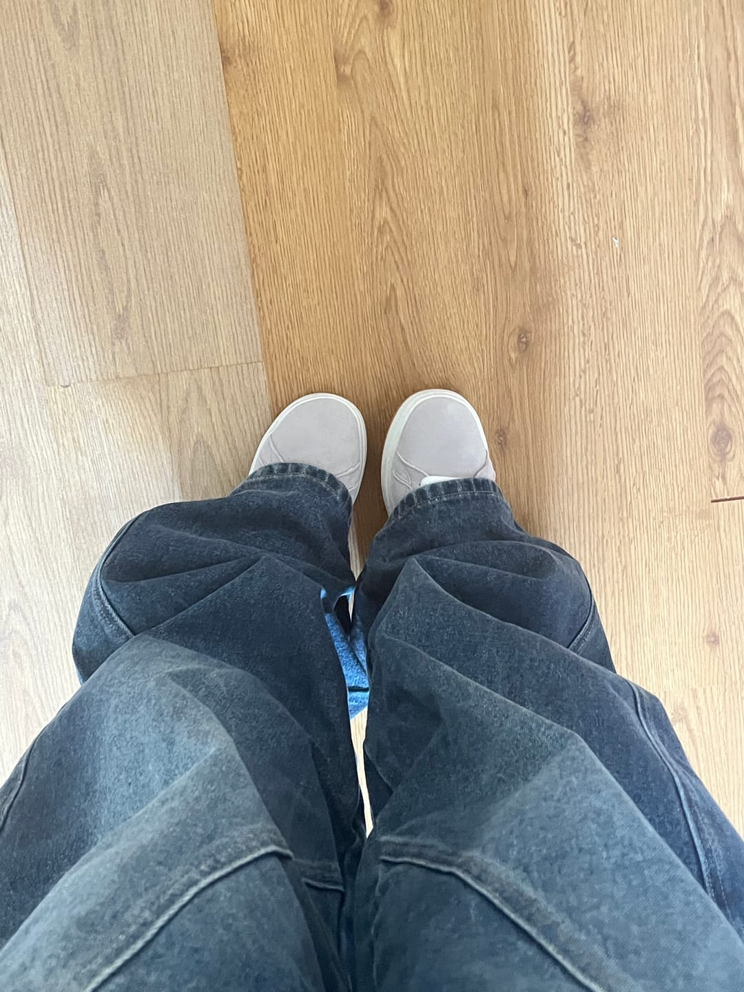 Customer photo review of Aelfric Eden  Baggy Barrel Big Pocket Jeans