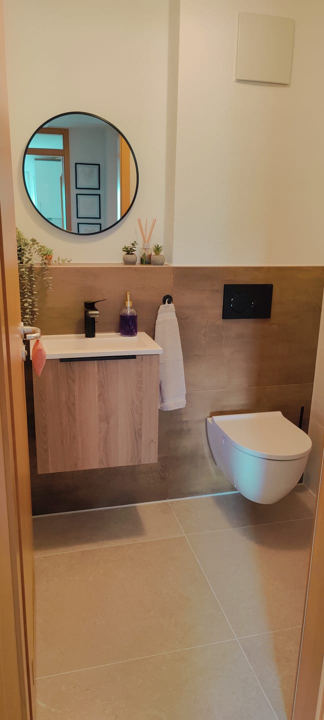 Customer photo review of Runder Spiegel mit Metallrahmen - Elegantes Design für Bad und moderne Wohnräume