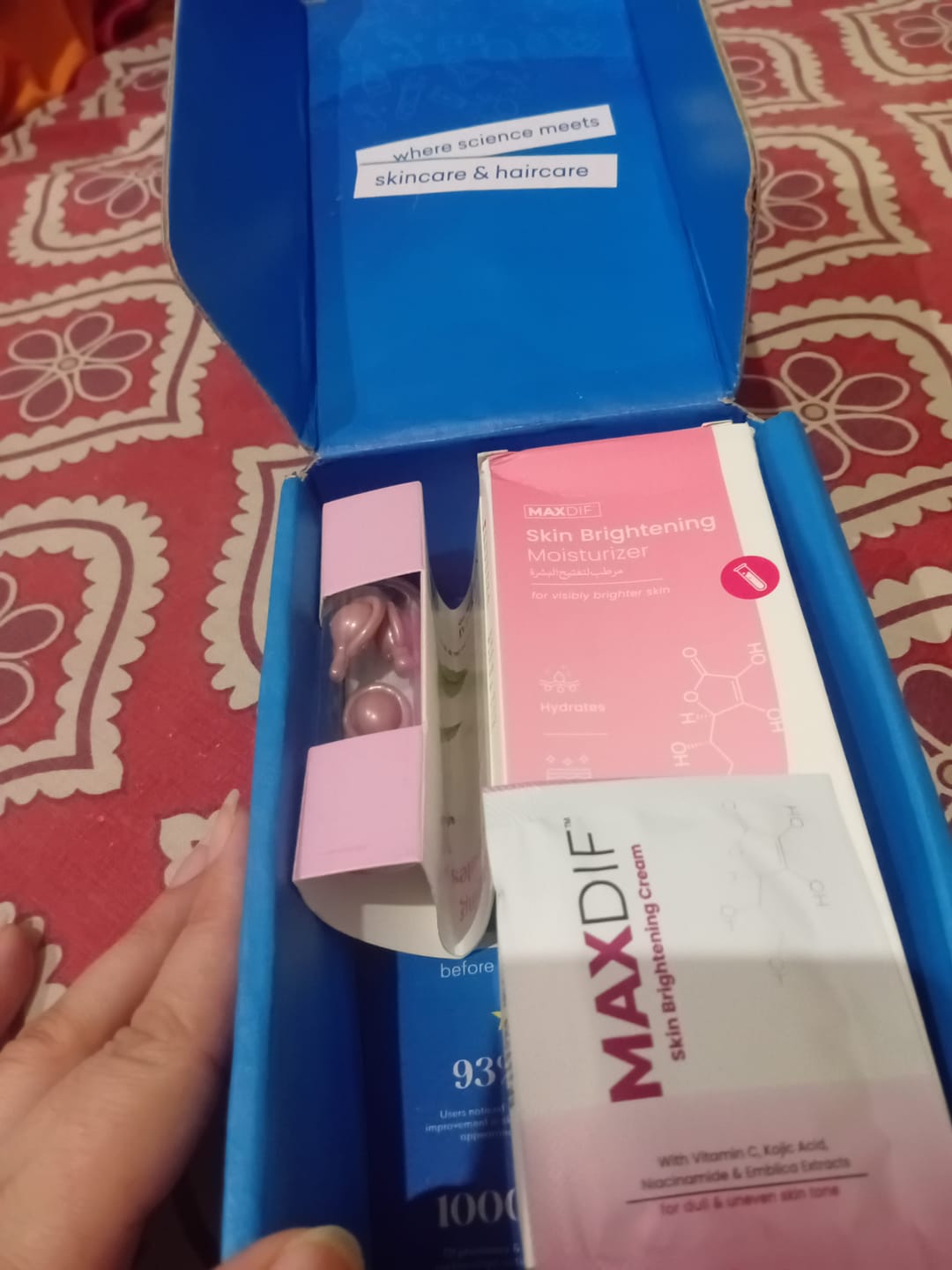 Customer photo review of Maxdif Brightening Moisturizer