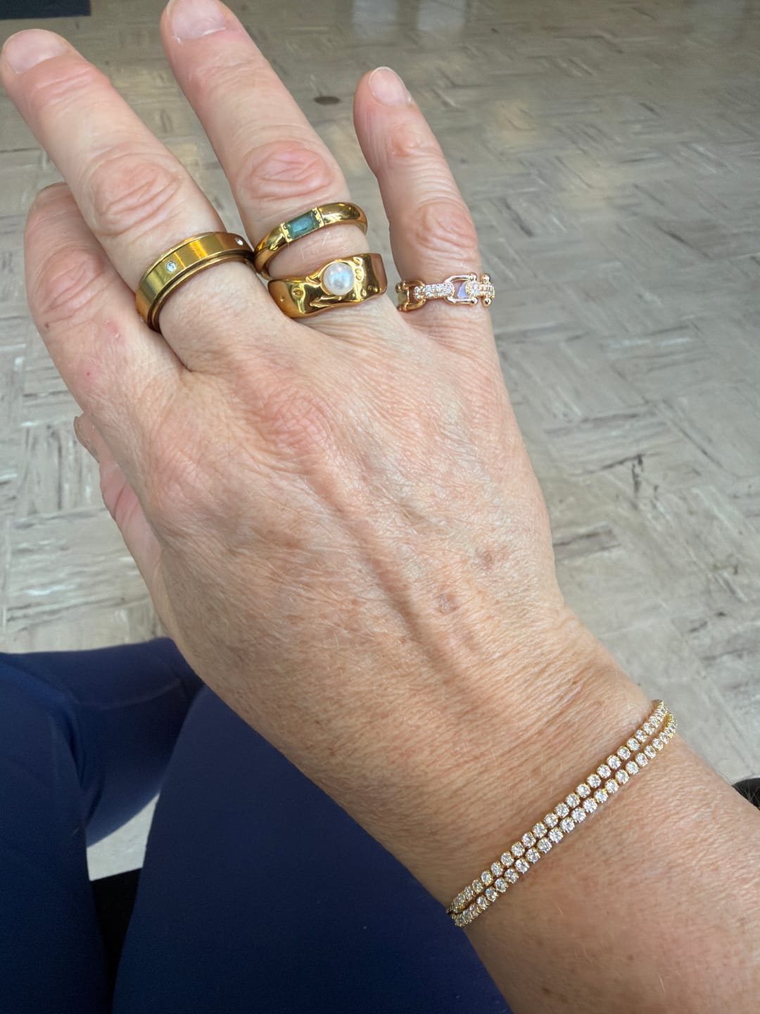 Customer photo review of Lava de Oro Pearl Ring (Bundle)