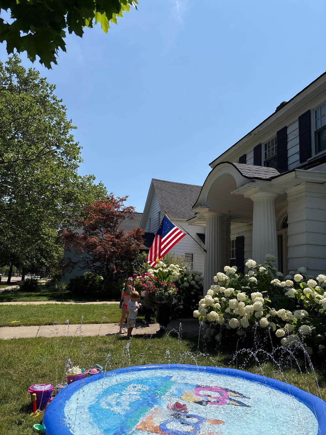 Customer photo review of 3' x 5' Betsy Ross Flag Set