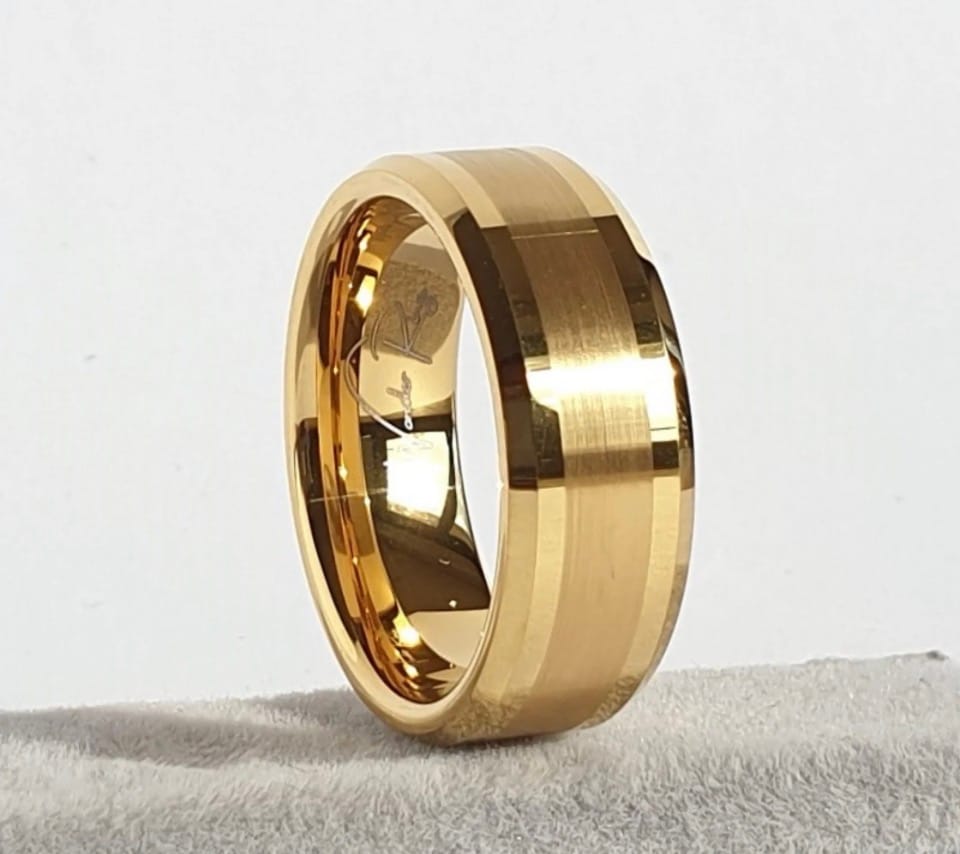 Customer photo review of Gold Brushed 8mm Wonder Ring
