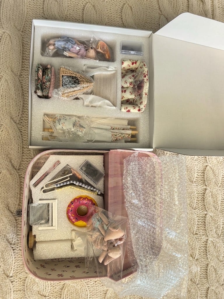 Customer photo review of 1:12 Scale Dollhouse Miniature Room Box - Rainy Day Fort in the Living Room